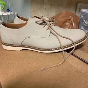 Men’s Goodfellow & Co size 9 dress shoes